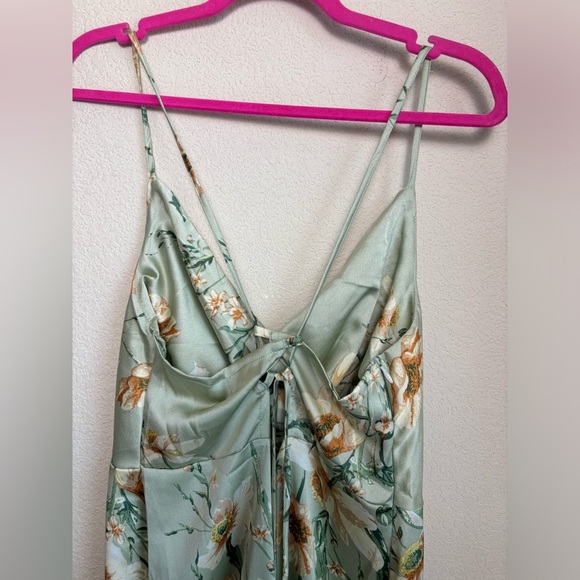 NWT Boohoo Sage Green Satin Floral Cowl Tie-Back Flute Hem Slip Midi Dress 12 - Picture 9 of 11